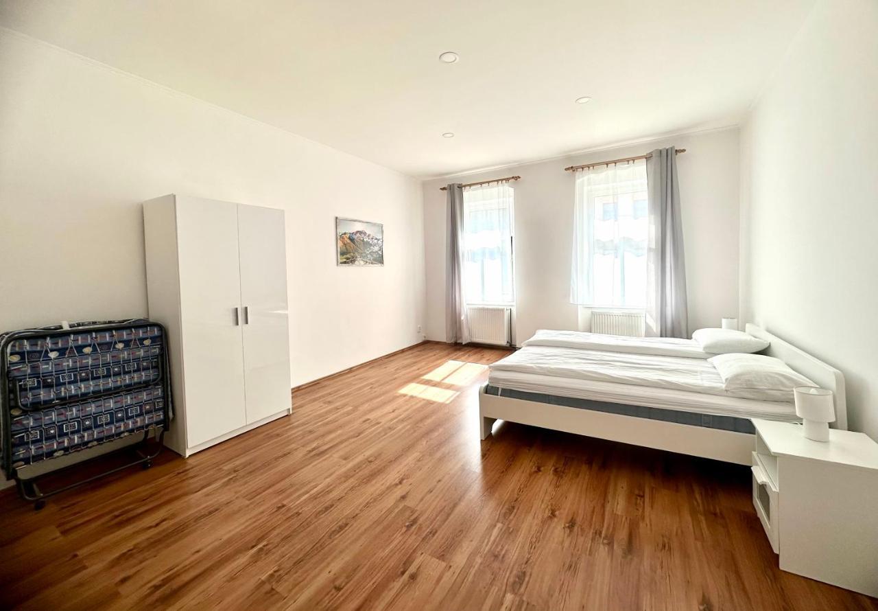 Apartment Erika Карловы Вары Экстерьер фото